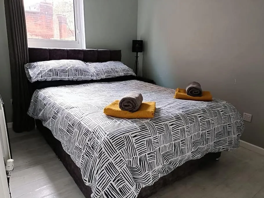 Location! 2 Bed City Centre With Free Parking Belfast Apartment