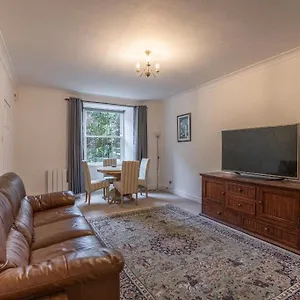 apt-1-bed-in-great-central-location.edinburghhotelsuk.org/